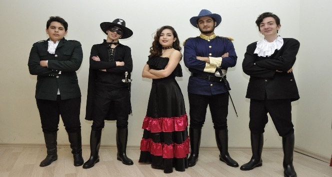 Gaziantep Kolej Vakfı Liseleri Zorro Müzikalini sahneleyecek