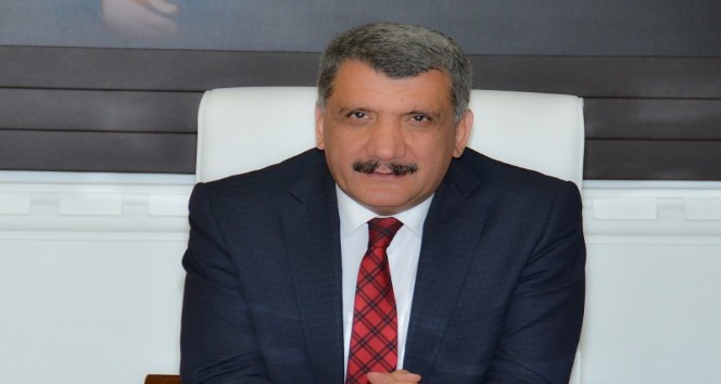 Belediye Başkanı Gürkan 1 Mayıs’ı kutladı
