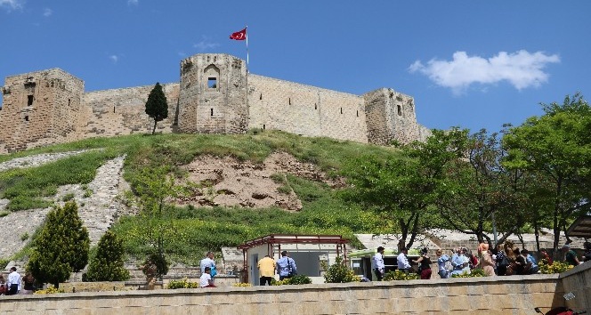 Gaziantep kalesine ziyaretçi akını