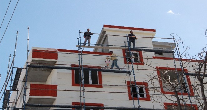 Batman’da inşaat işçileri 1 Mayıs’ta da çalışıyor