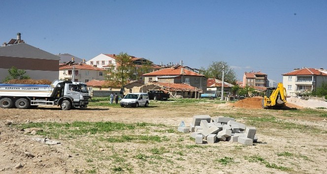 Aksaray Belediyesi, Çeltek Mahallesi’ne yeni park yapıyor