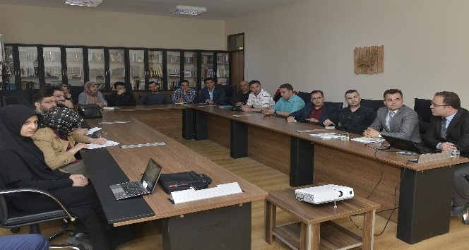 KMÜ’de proje hazırlama eğitimi