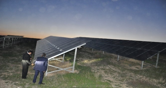 Rektör Alma, güneş enerjisi tesislerini gezdi