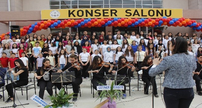 20 farklı okuldan dev orkestra