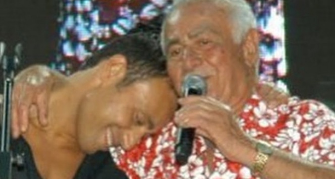 Mustafa Sandal'ın acı günü! Usta sanatçı hayatını kaybetti