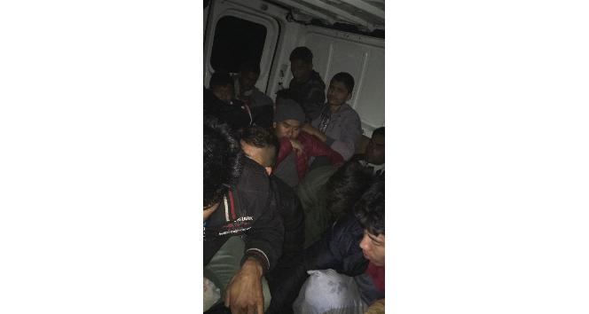 Edirne’de 21 kaçak göçmen yakalandı