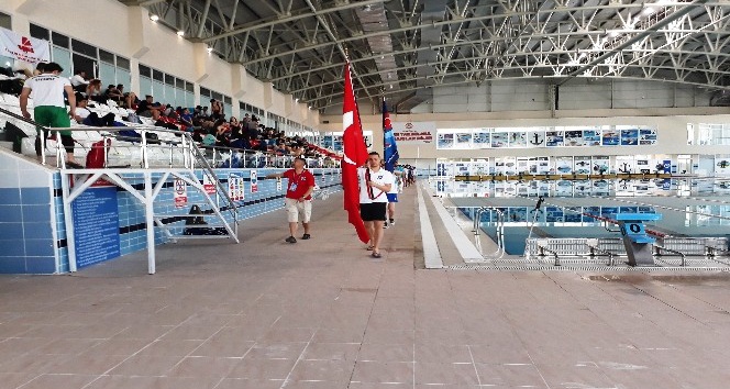 TSSF Paletli Yüzme Bireysel Türkiye Şampiyonası başladı