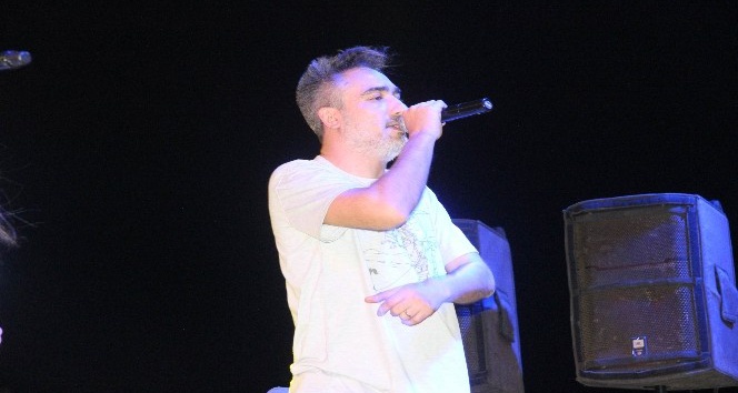 Sagopa Kajmer ile Kolera, Kilis’te hayranlarına unutulmaz bir gece yaşattı