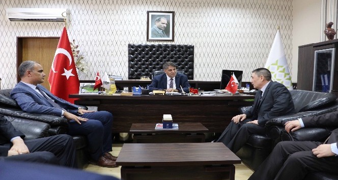 Özbekistan Ankara Büyükelçisi’nden KBÜ Rektörü Polat’a ziyaret