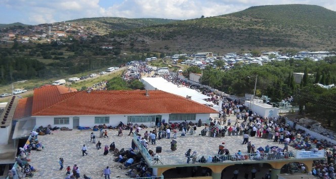 Recepli, hayır yemeğine hazırlanıyor