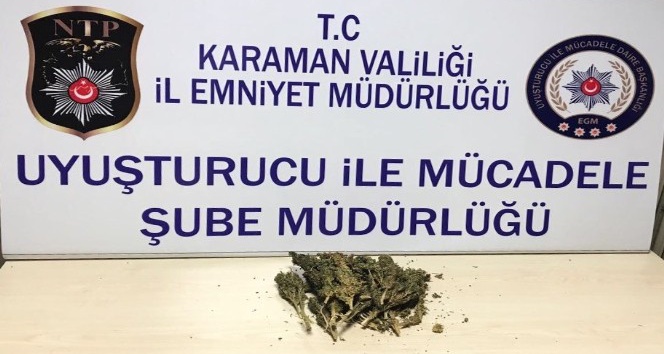 Karaman’da uygulama noktasından kaçan otomobilden esrar çıktı