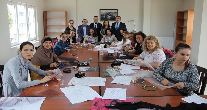 Kosovalı kadınlara Türk el sanatları eğitimi