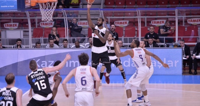 Beşiktaş, Anadolu Efes’i 1 sayısıyla devirdi