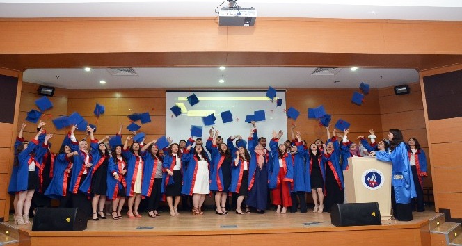 Kırıkkale Üniversitesi Beslenme ve Diyetetik Bölümü ilk mezunlarını verdi