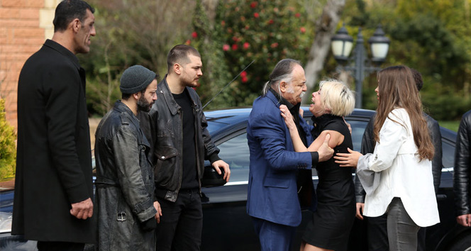 'İçerde'nin Yeşim'i Gözde Kansu, 'Türk Malı' dizisine transfer oluyor