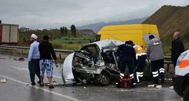 Kastamonu&#039;da feci kaza! Otomobil takla attı: 3 ölü