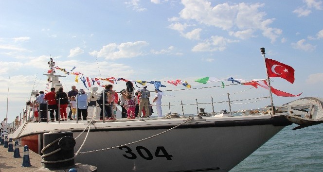 Yerli üretim Sahil Güvenlik gemisine vatandaşlardan yoğun ilgi