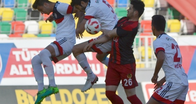 TFF 1. Lig  - Altınordu: 3 Eskişehirspor: 0