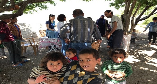 Kırıkhan’da 2 bin 500 Suriyeli çocuğa aşı yapıldı
