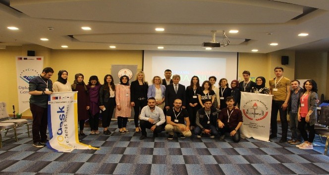 Diplomasiye Genç Bakış projesi İç Anadolu Çalıştayı