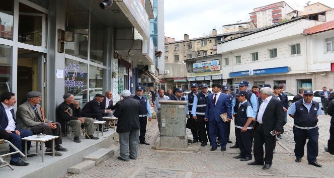 Bitlis Belediyesinden kaldırım işgaline son