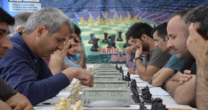 Siverek’te satranç turnuvası düzenlendi