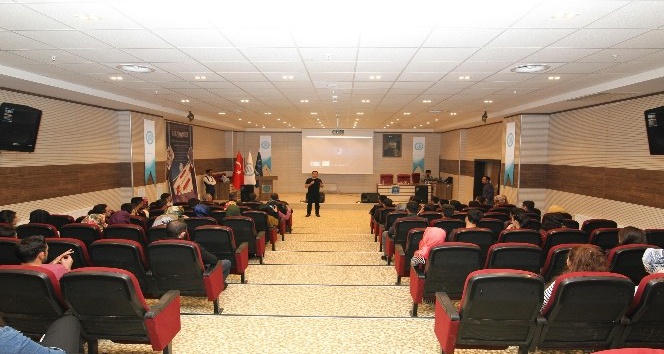 Bitlis’te ‘Etkili İletişim ve Motivasyon’ konferansı