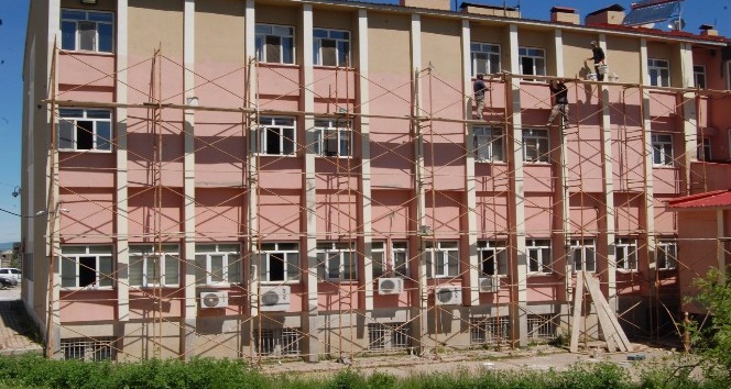 Güroymak Devlet Hastanesi yenilendi