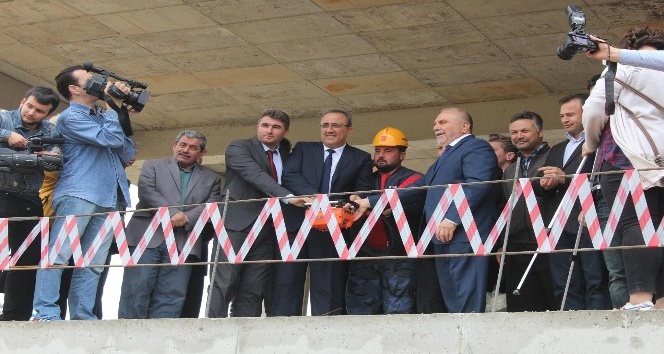 Başkan Karaçoban temel atma törenine katıldı
