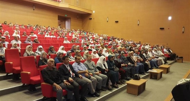 Aydın’da hacı adaylarına seminer düzenlendi