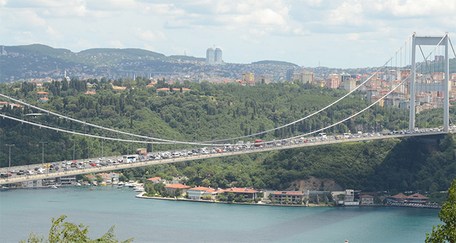 Köprü ve otoyol gelirleri 443 milyon lirayı geçti