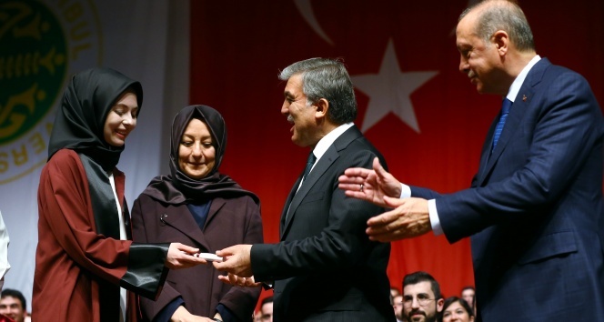 Abdullah Gül’ün gelini de Tıp Fakültesi’nden mezun oldu