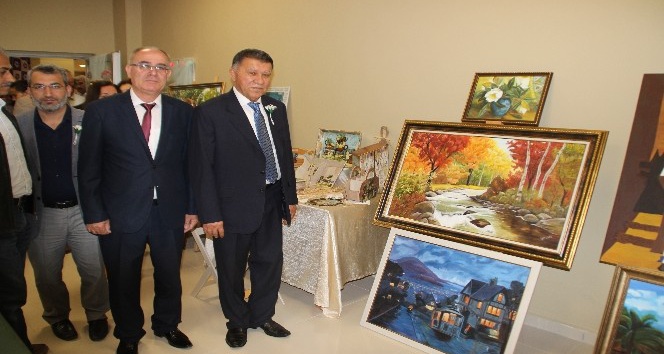 Erzin Halk Eğitim Merkezi yıl sonu sergisi açıldı