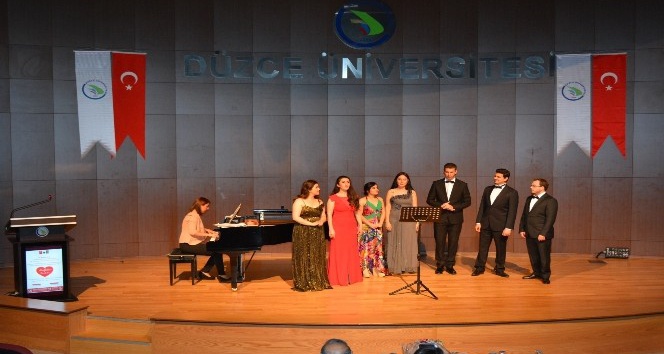 Düzce Üniversitesi’nden Kalpten Şarkılar konseri