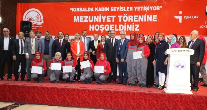 Türkiye’nin ilk kadın seyisleri mezun oldu