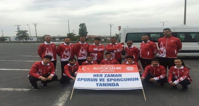 Milli Sporcu Abdulhakim Bölükbaşı Bulgaristan’dan birinci oldu