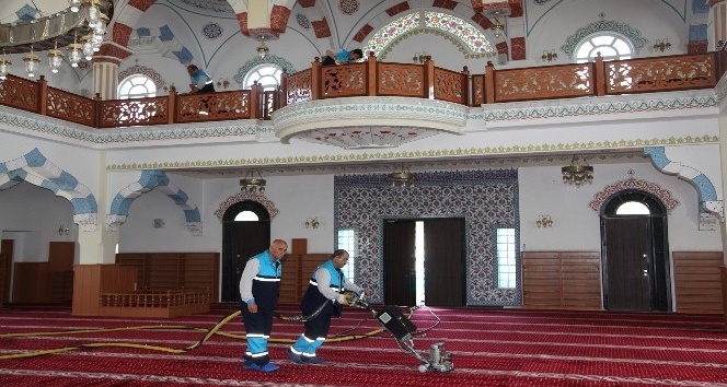 Şahinbey’de 6 yılda 9 bin 451 caminin temizliği yapıldı