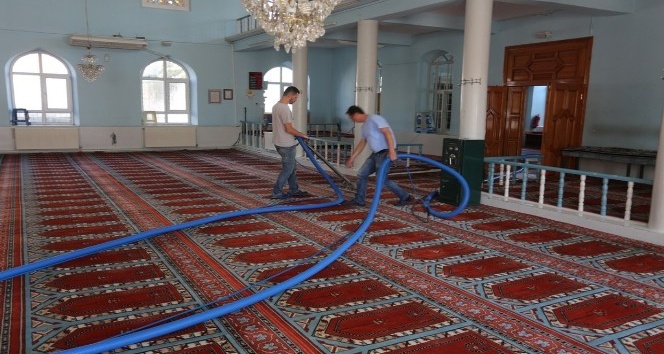 Gürsu’da camiler ramazana hazırlanıyor