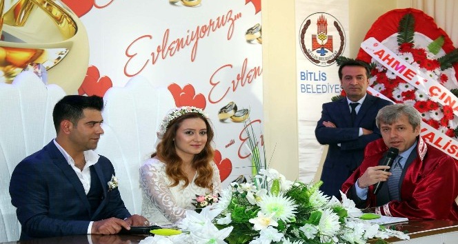 Belediye Başkan Vekili Çınar nikah kıydı