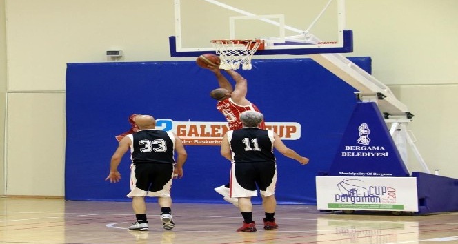 Basketbolun Efsaneleri yeniden Bergama’da