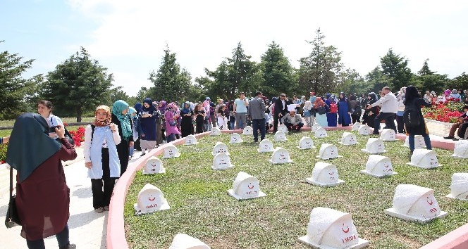 Başkan Demirkol Çanakkale ruhunu yaşatmayı sürdürüyor