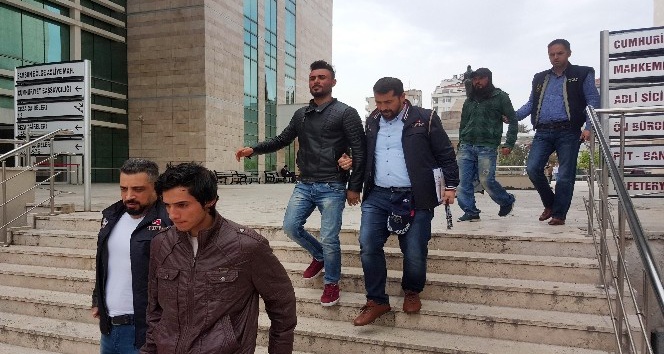 DEAŞ’tan adliye sevk edilen 6 kişiye sınır dışı kararı