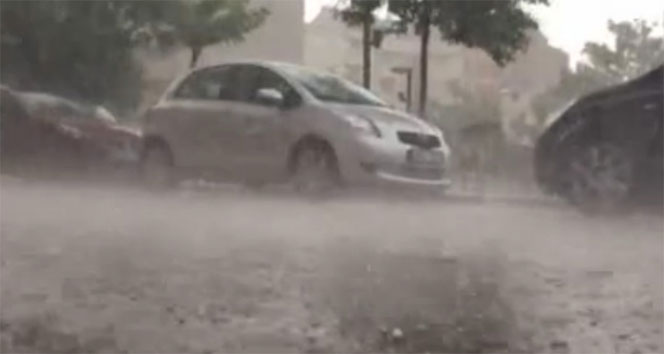 Bursa’da şiddetli yağmur ve dolu şoku