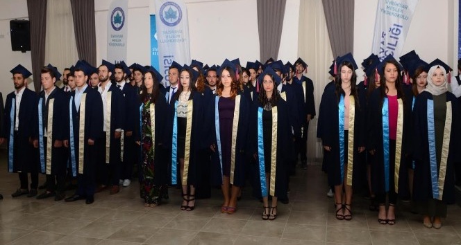 ESOGÜ Sivrihisar Meslek Yüksekokulu 2017 mezunlarını verdi