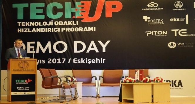 Yatırımcı ve Girişimciler TechUp Demo Day’de buluştu