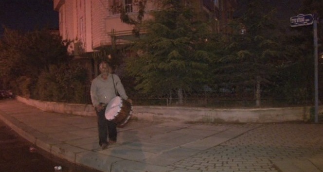 Ankara’da Ramazan davulcuları iş başı yaptı