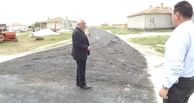 Eskil Belediyesi yayla içi asfalt çalışmalarına start verdi