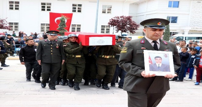 Şehit Gökhan Peker son yolculuğuna uğurlandı