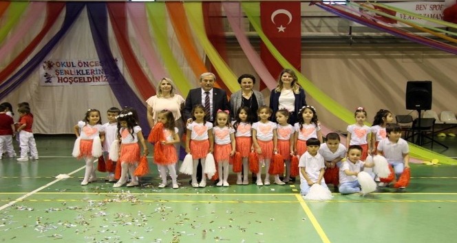 Osmaneli Anaokulu öğrencilerinin yıl sonu gösterisi