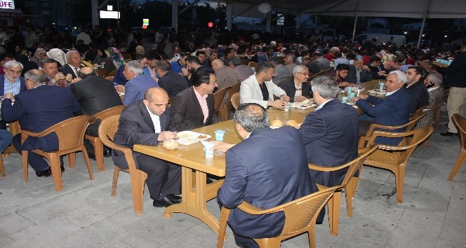 Elazığ’da iftar çadırında her gün bin 500 kişiye iftar